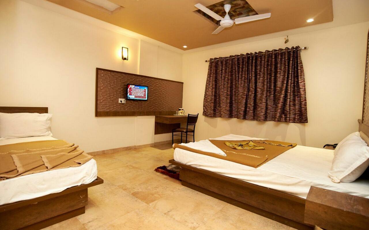 Hotel Sai Suraj Park Shirdi Exterior photo