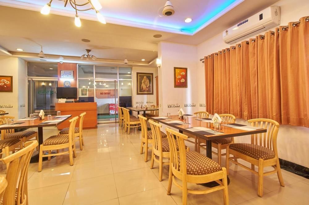 Hotel Sai Suraj Park Shirdi Exterior photo
